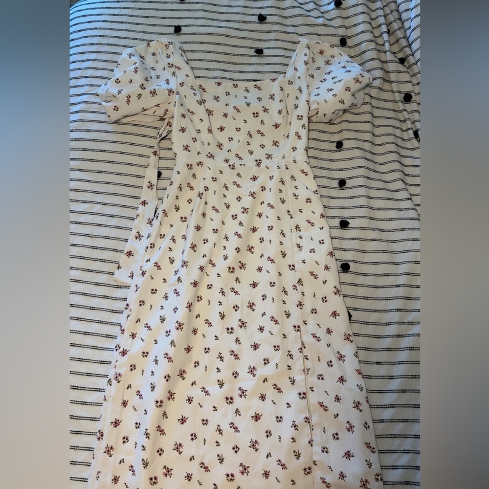 Glamorous Floral Print Dress with Puff Sleeves